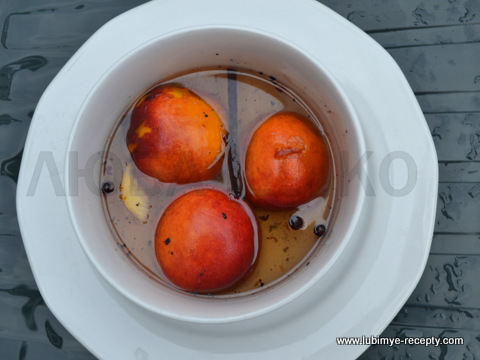 Французский десерт - жареные абрикосы с мороженым1
